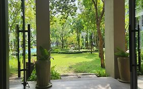 Apple'S La Casita Condo In Hua Hin